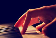 亚新体育：[亚冬会]宁忠岩：在家门口成为旗手无比自豪.